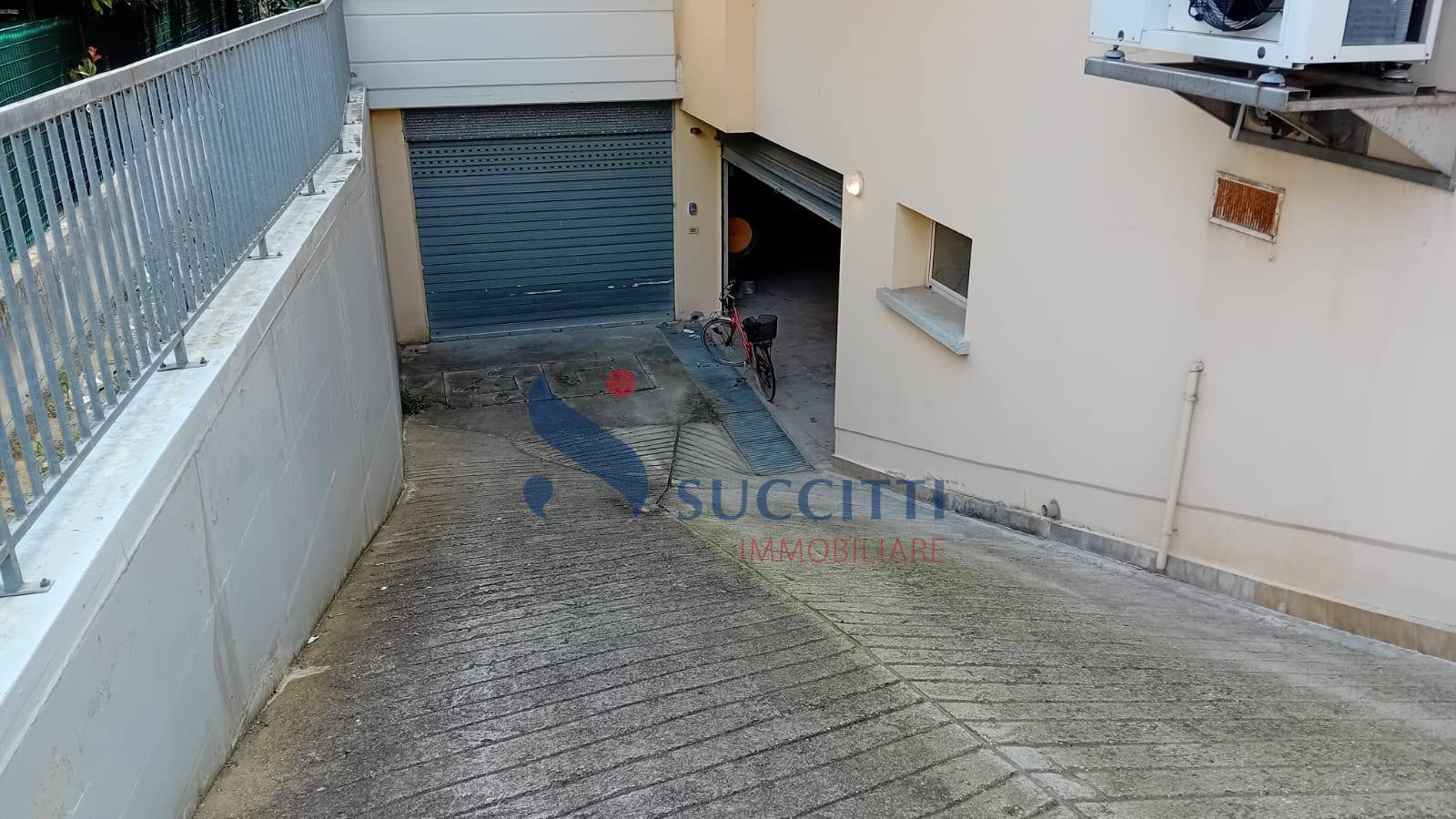 Box/Garage 20mq in vendita, Alba Adriatica zona mare