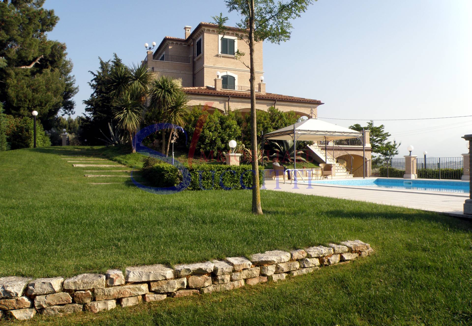 Villa in vendita a Offida