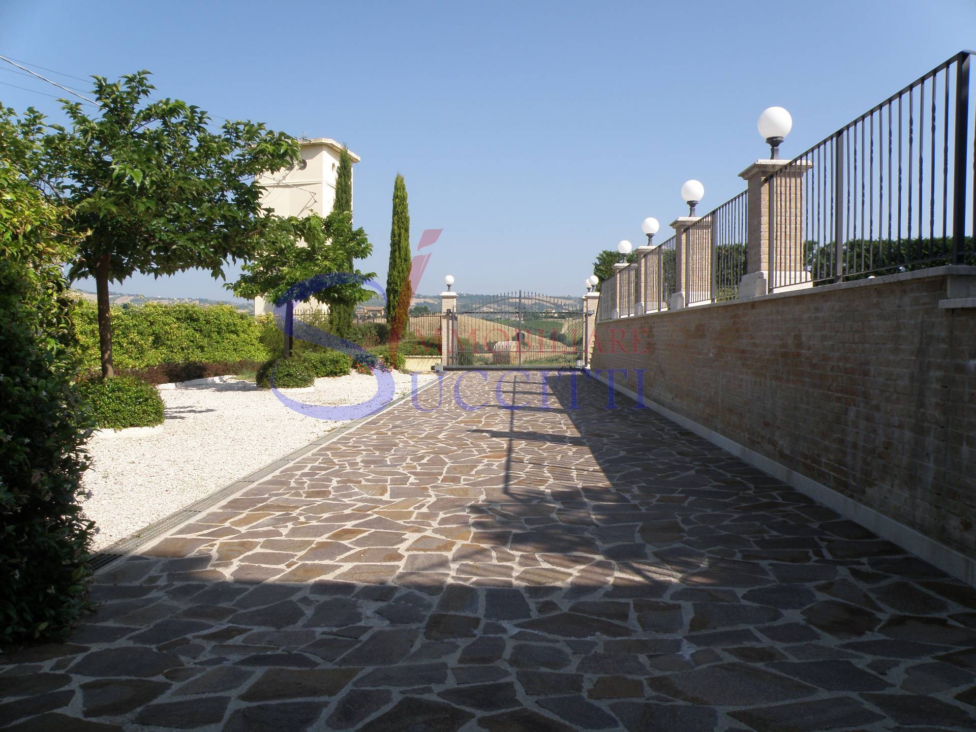 Villa in vendita a Offida