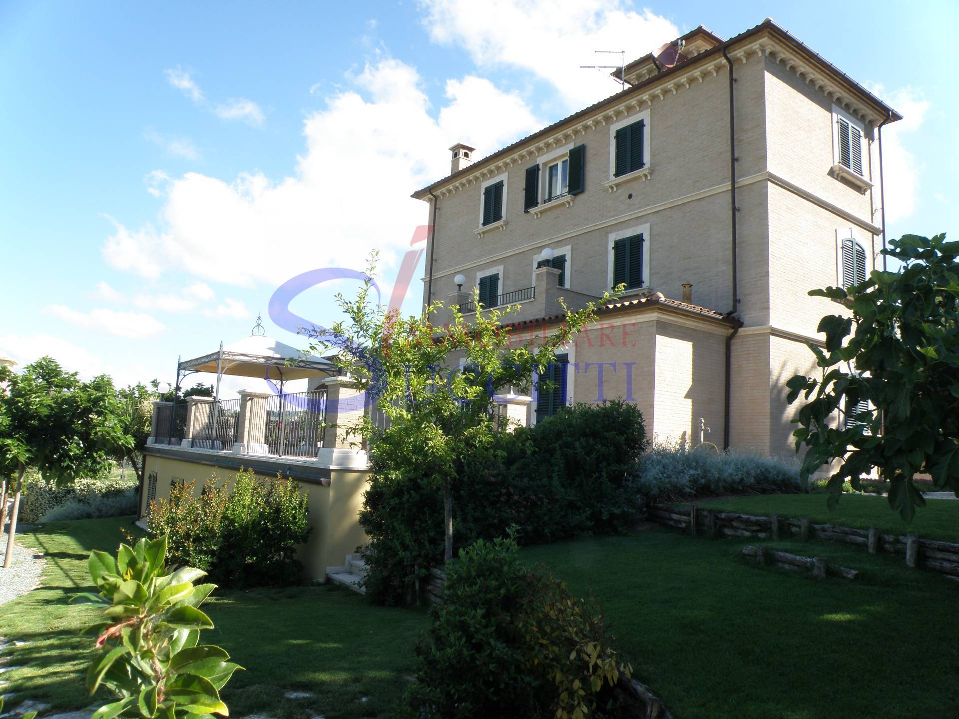 Villa in vendita a Offida