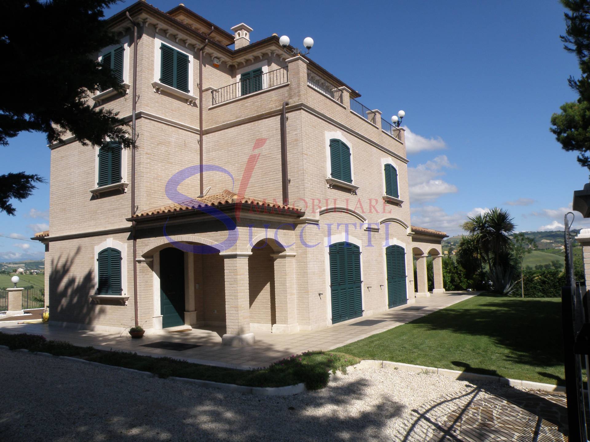 Villa in vendita a Offida