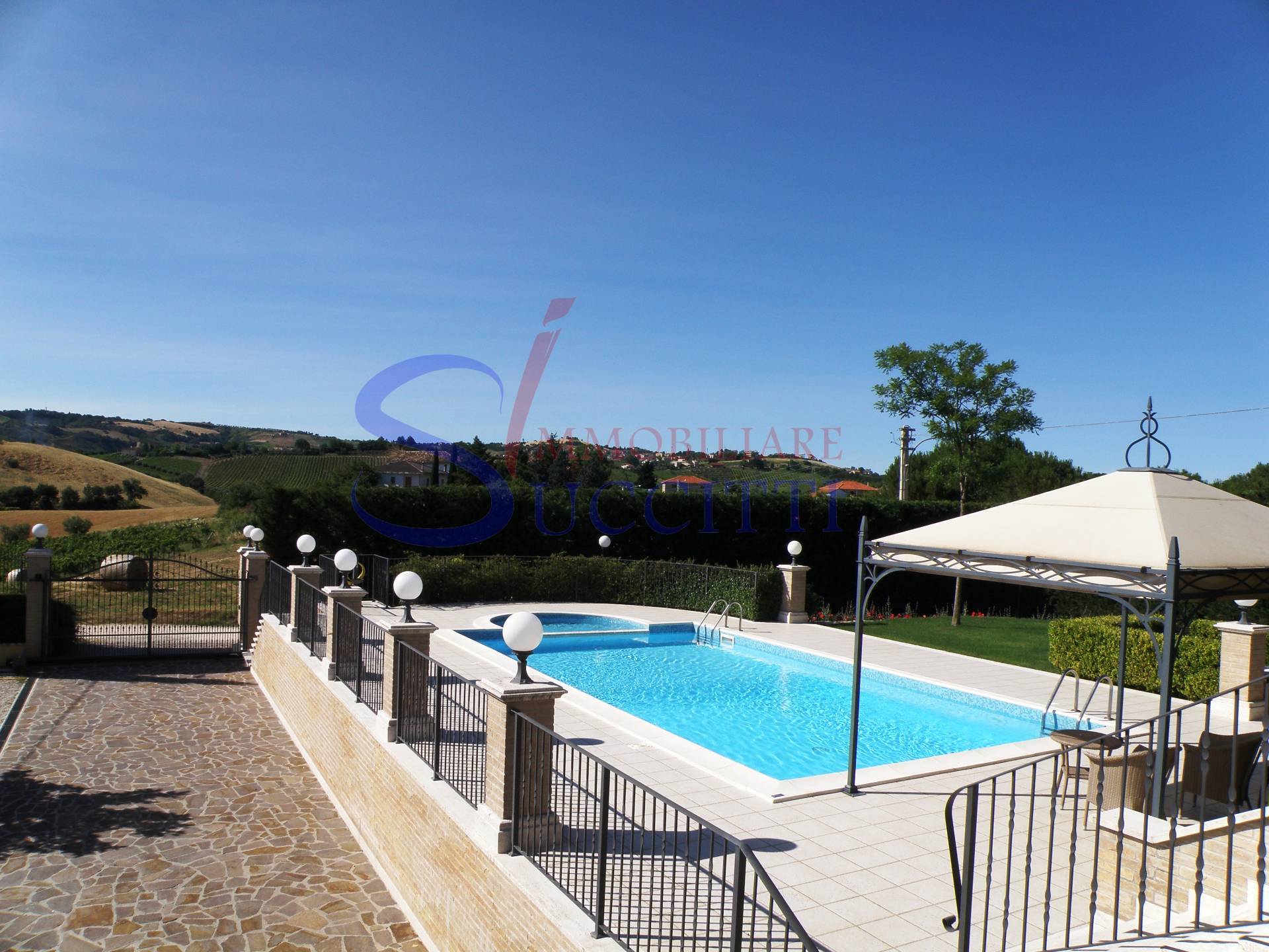 Villa in vendita a Offida