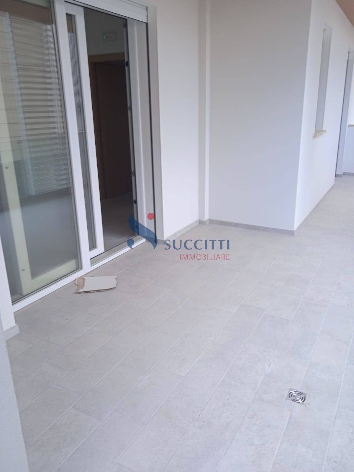 Appartamento in vendita a Alba Adriatica, Zona Mare