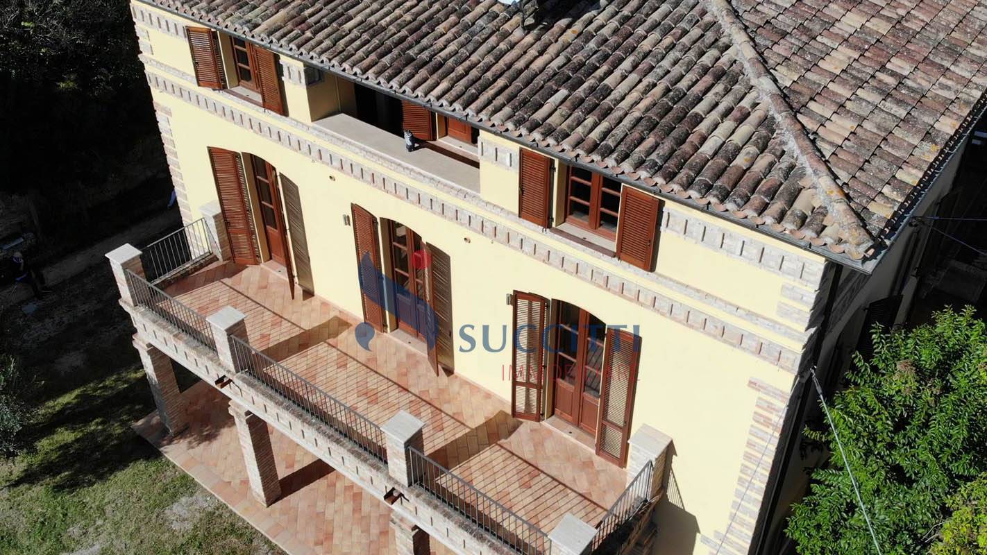 Villa in vendita a Teramo, Centro