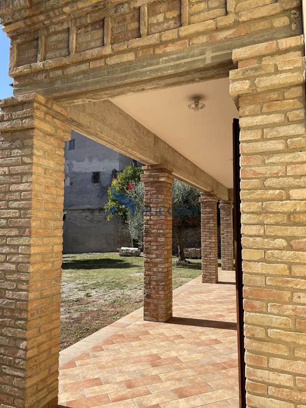 Villa in vendita a Teramo, Centro