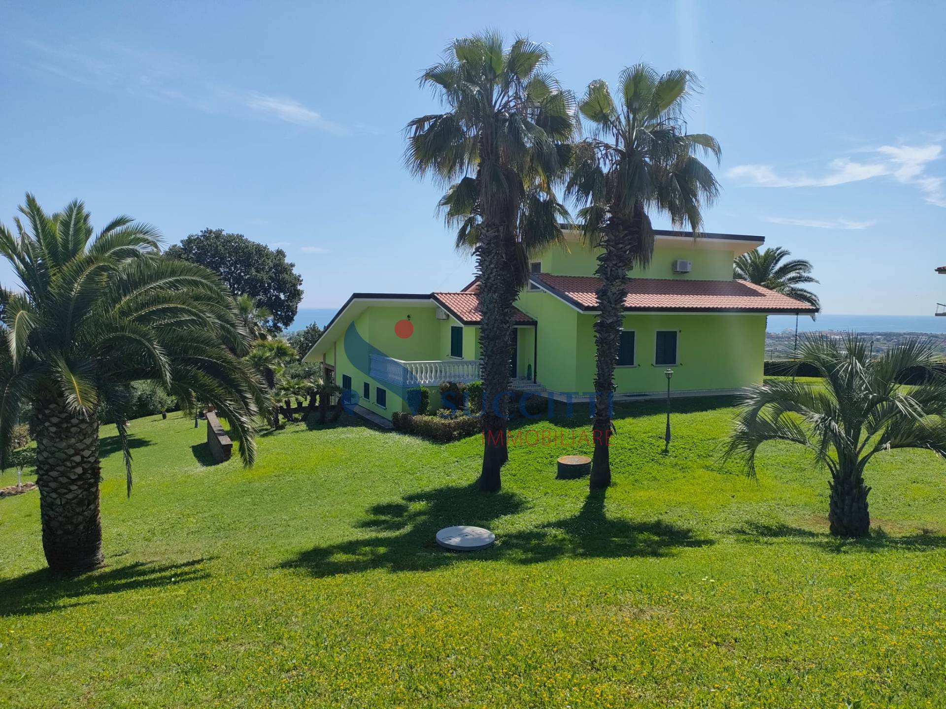 Villa in vendita a Martinsicuro, Villa Rosa