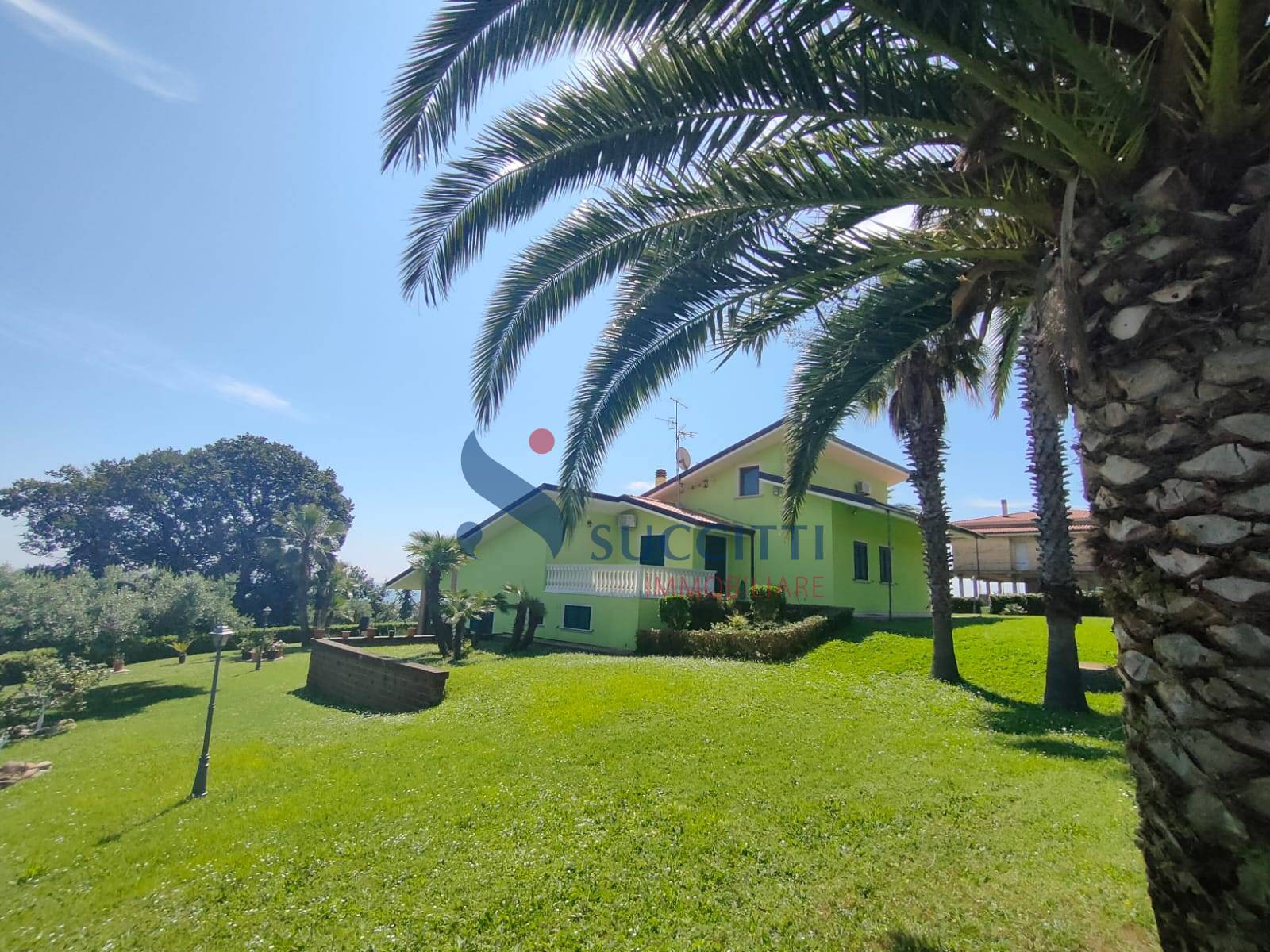 Villa in vendita a Martinsicuro, Villa Rosa