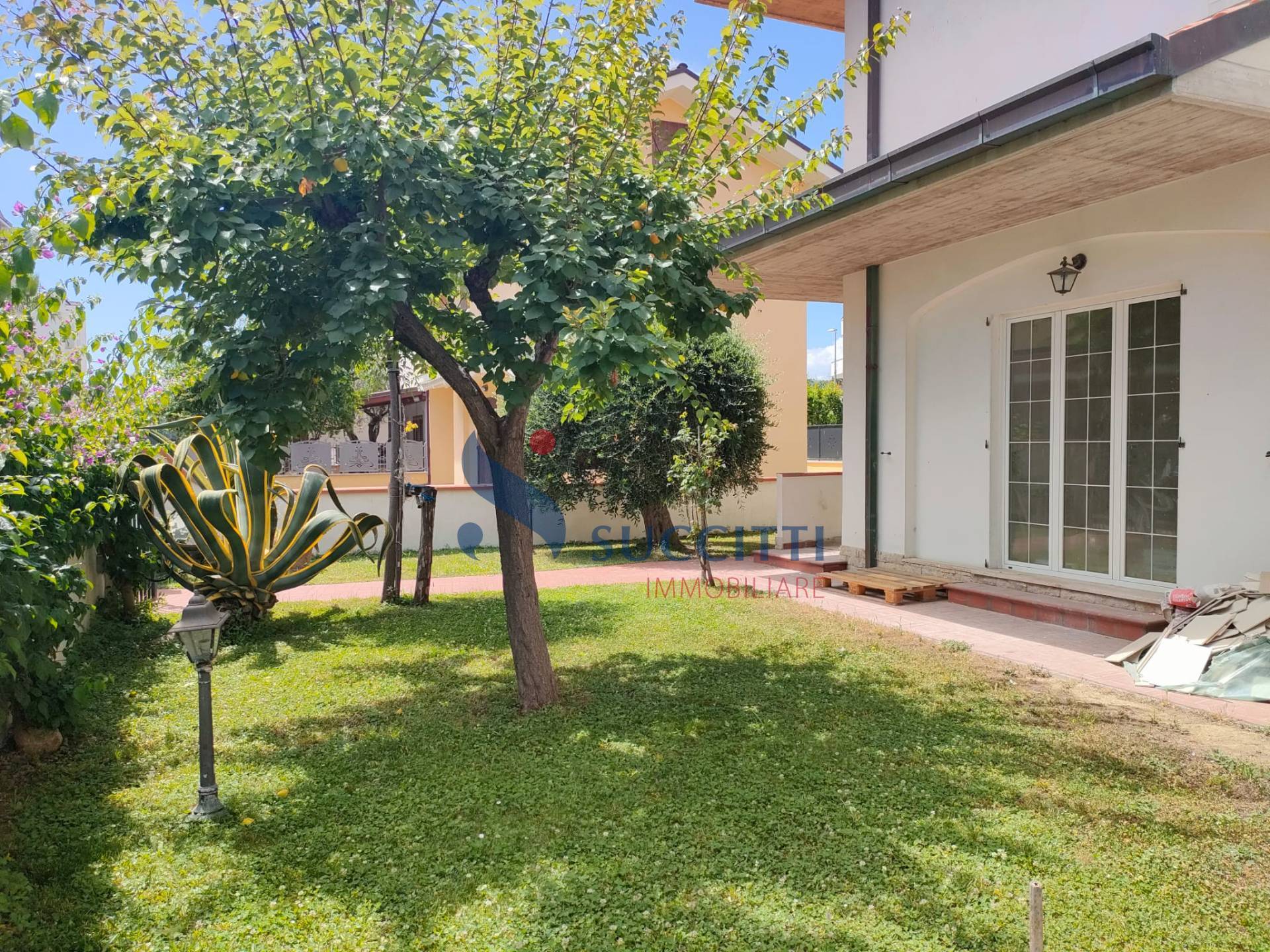 Villa in vendita a Tortoreto, Tortoreto Lido