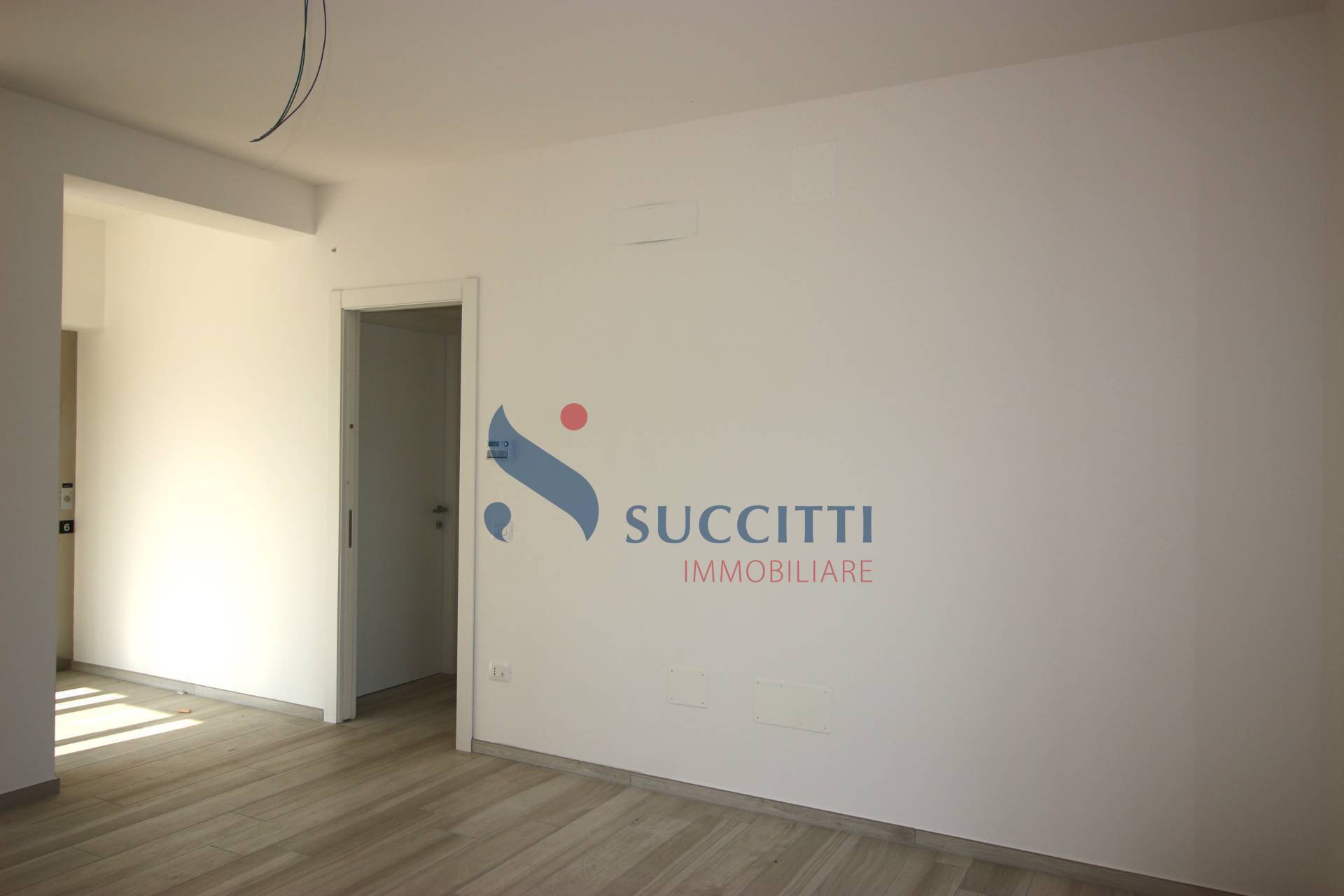 Appartamento in vendita a Alba Adriatica, Zona Mare