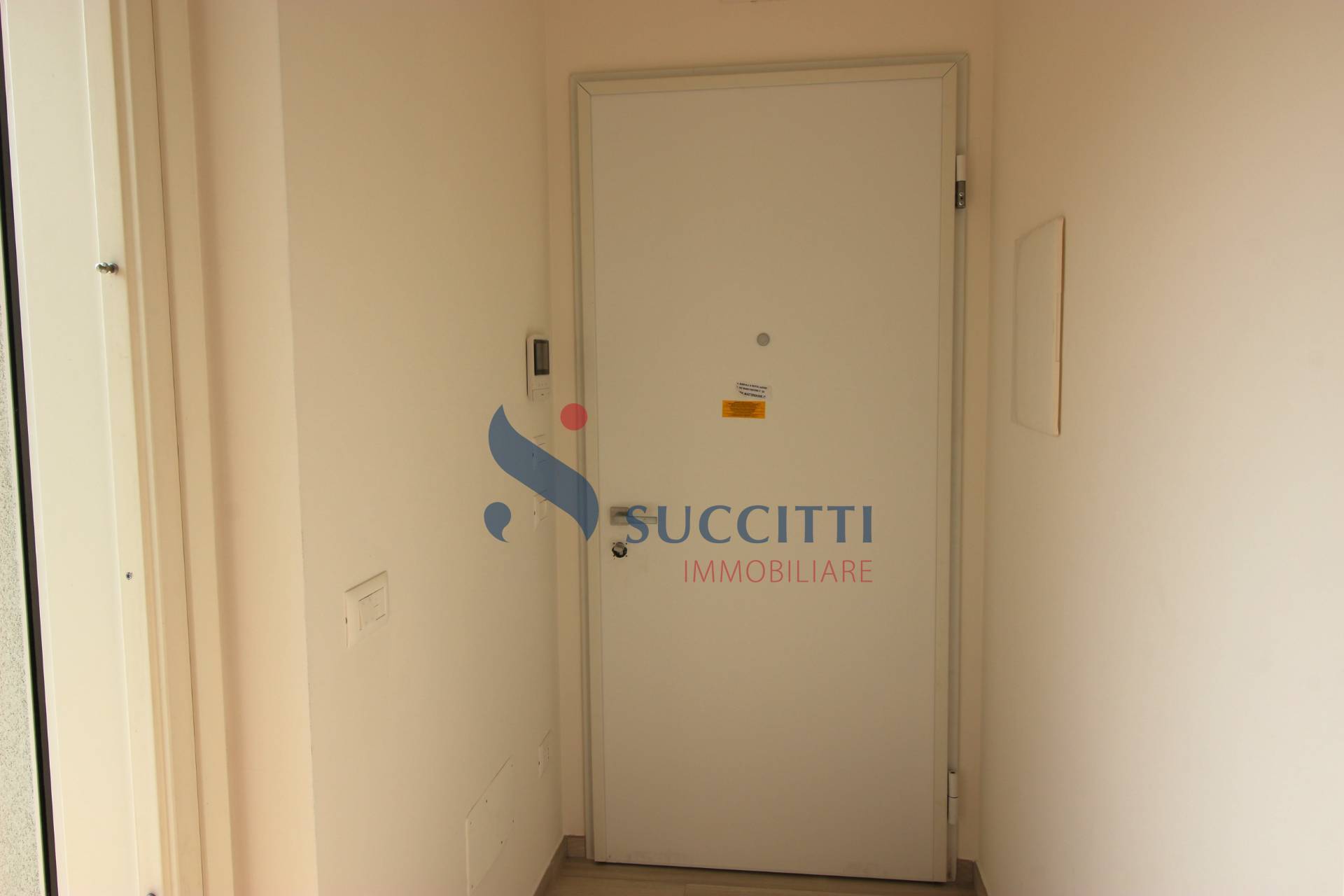 Appartamento in vendita a Alba Adriatica, Zona Mare