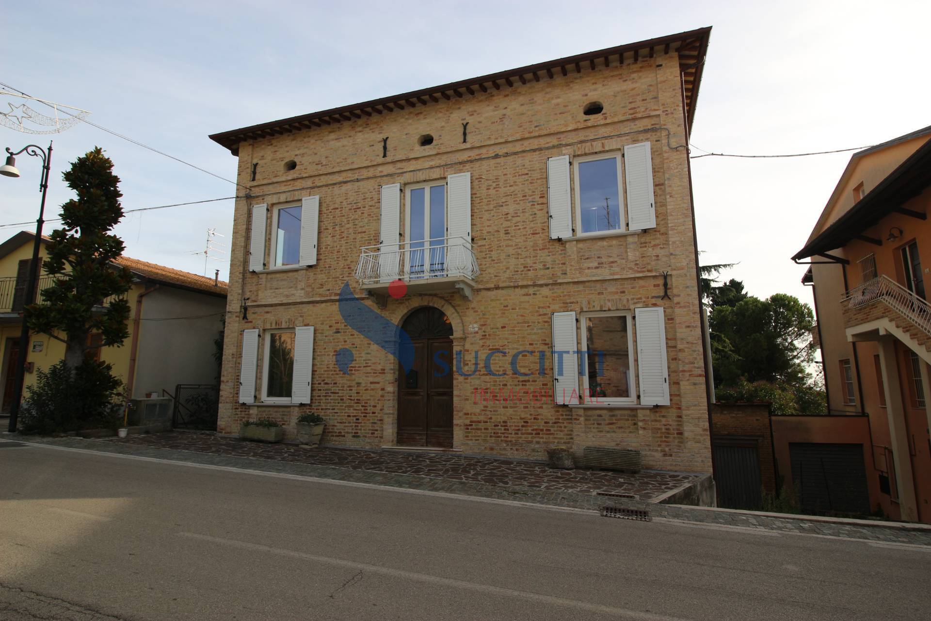 Villa in vendita a Controguerra