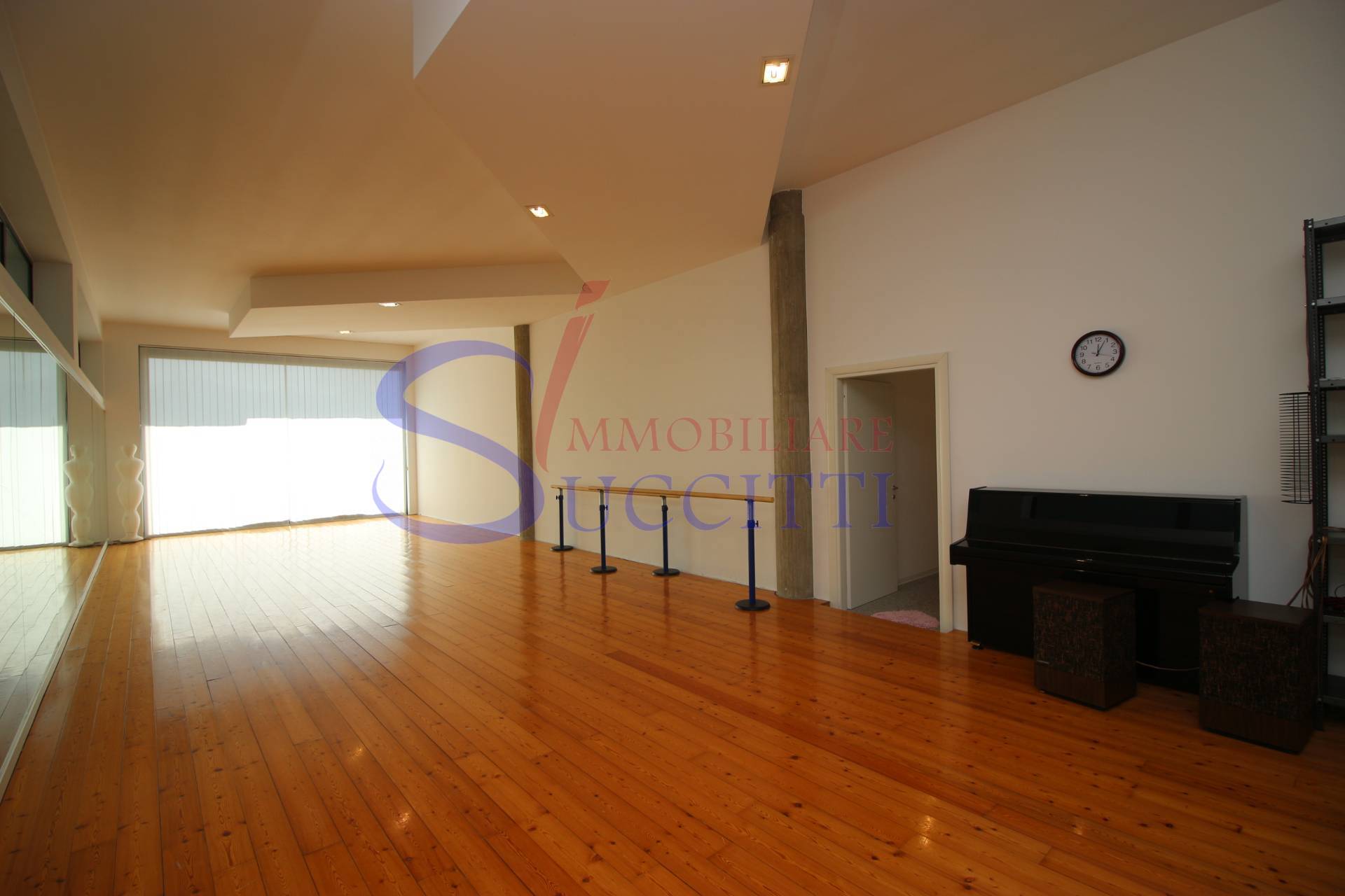 Locale commerciale in affitto a Tortoreto, Tortoreto Lido