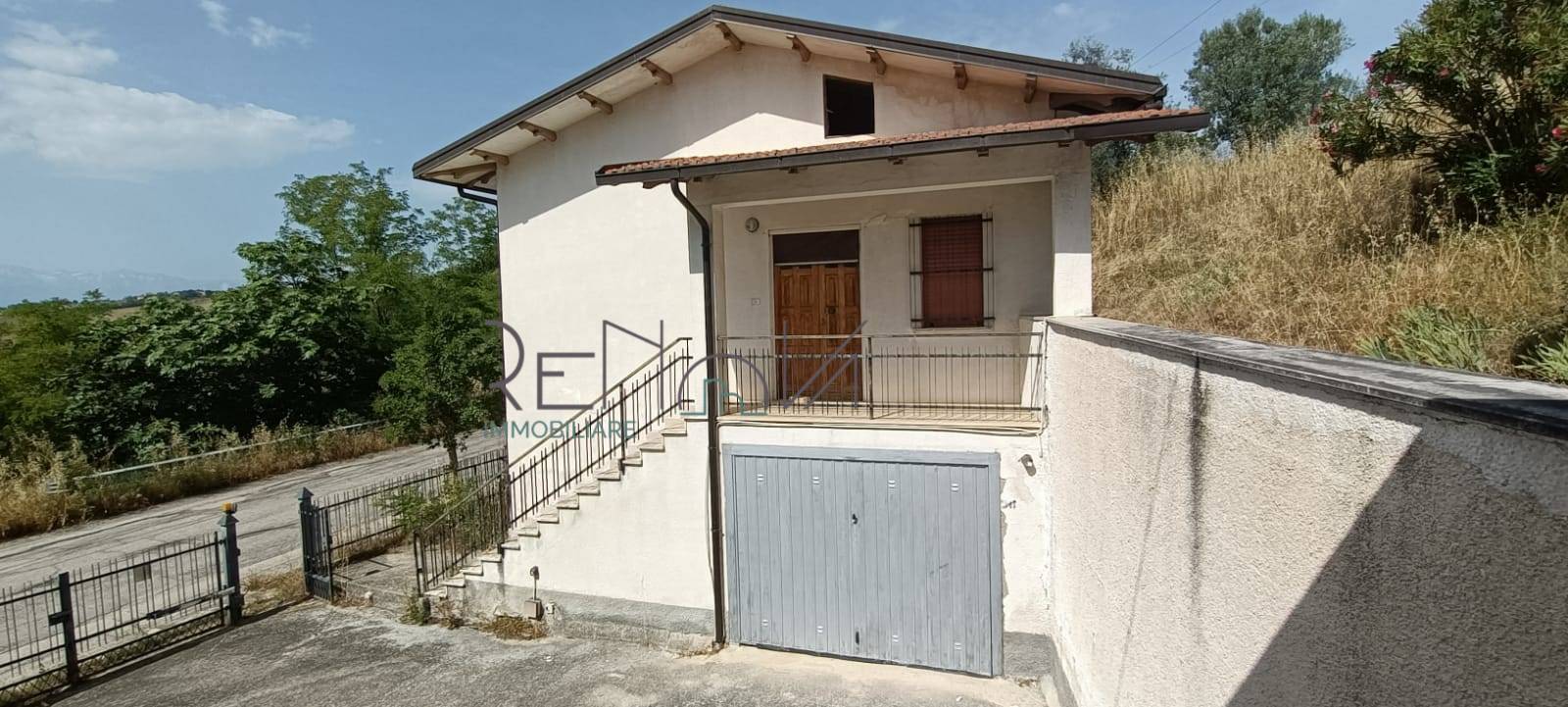 Casa singola in vendita a Bellante