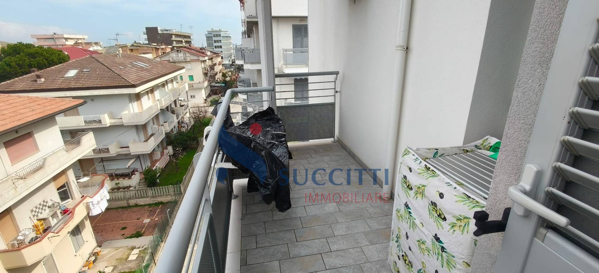 Appartamento in vendita a Alba Adriatica, Zona Mare