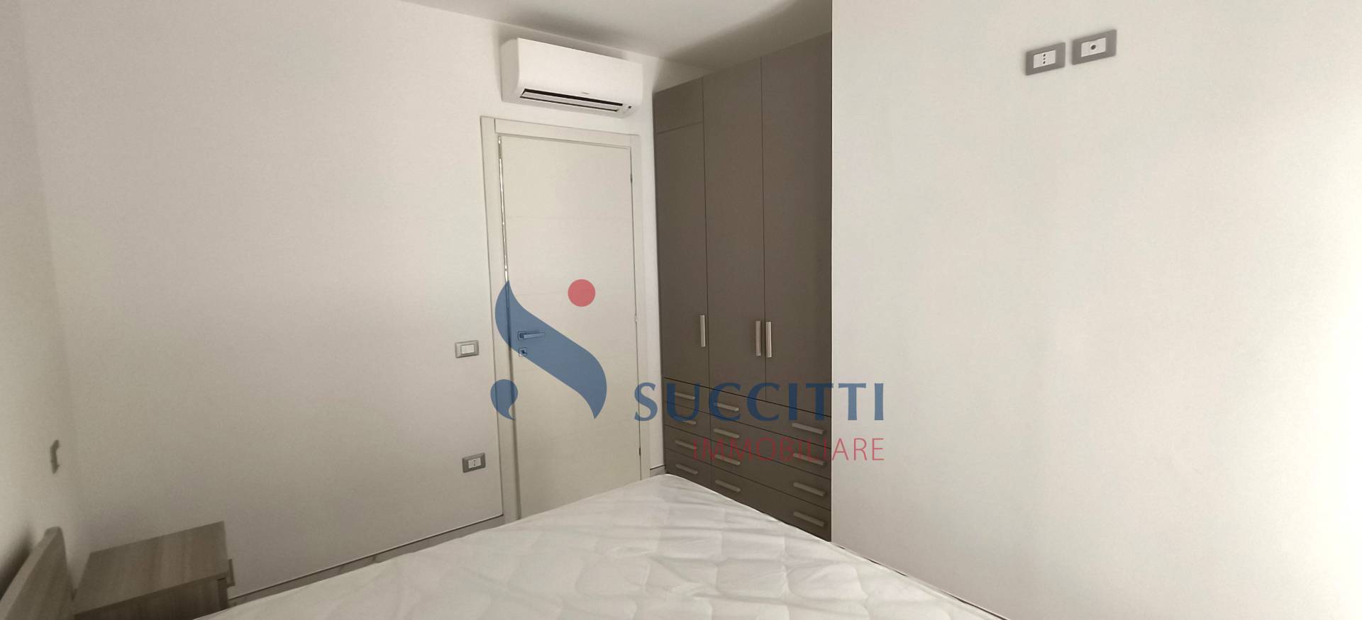 Appartamento in vendita a Alba Adriatica, Zona Mare