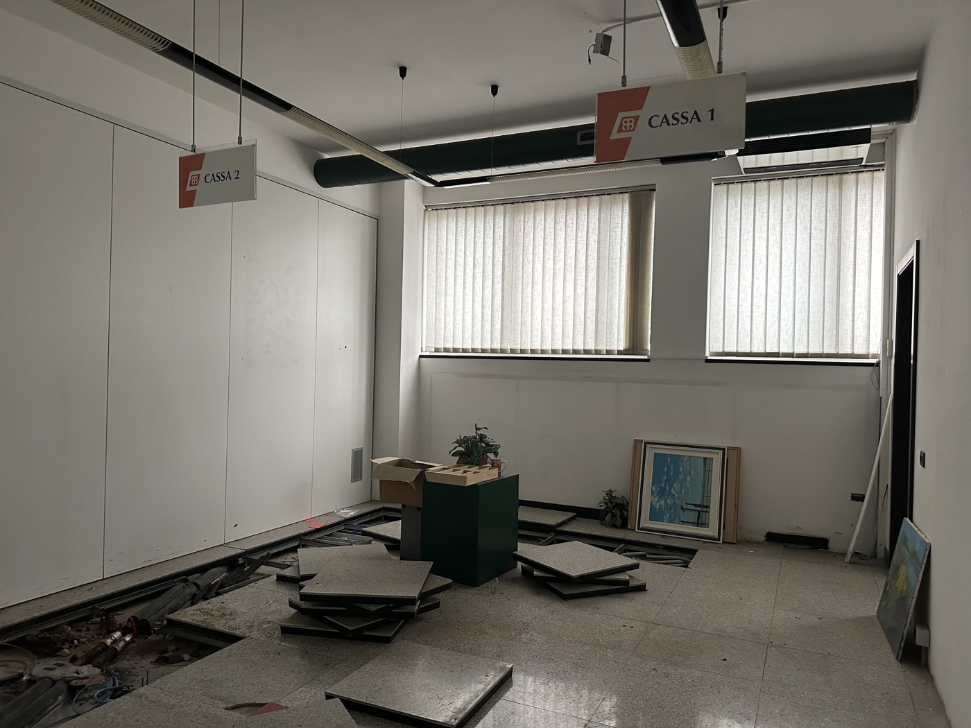Ufficio con box a Oleggio