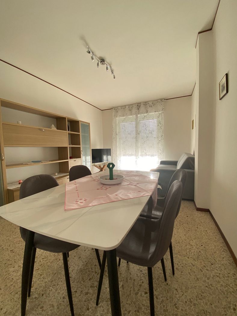 Bilocale arredato in affitto a Arona