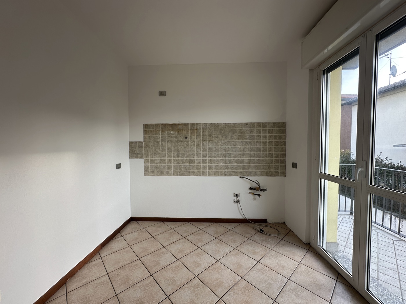 Trilocale in affitto a Arona