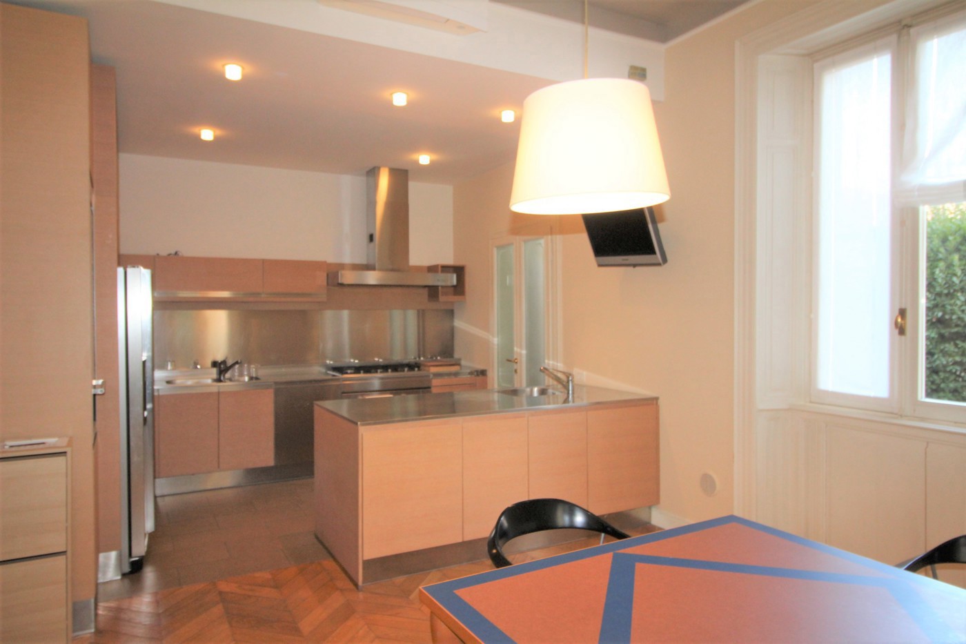 Trilocale arredato in affitto a Arona