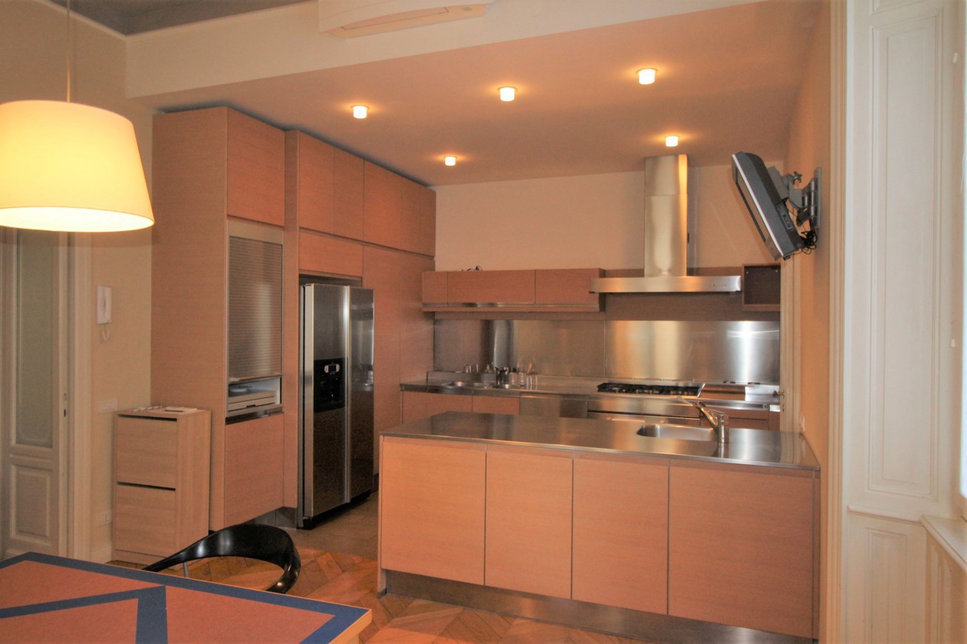 Trilocale arredato in affitto a Arona