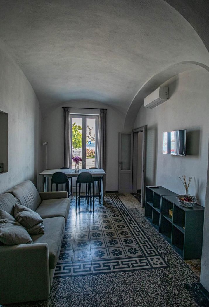 Bilocale in affitto a Belgirate