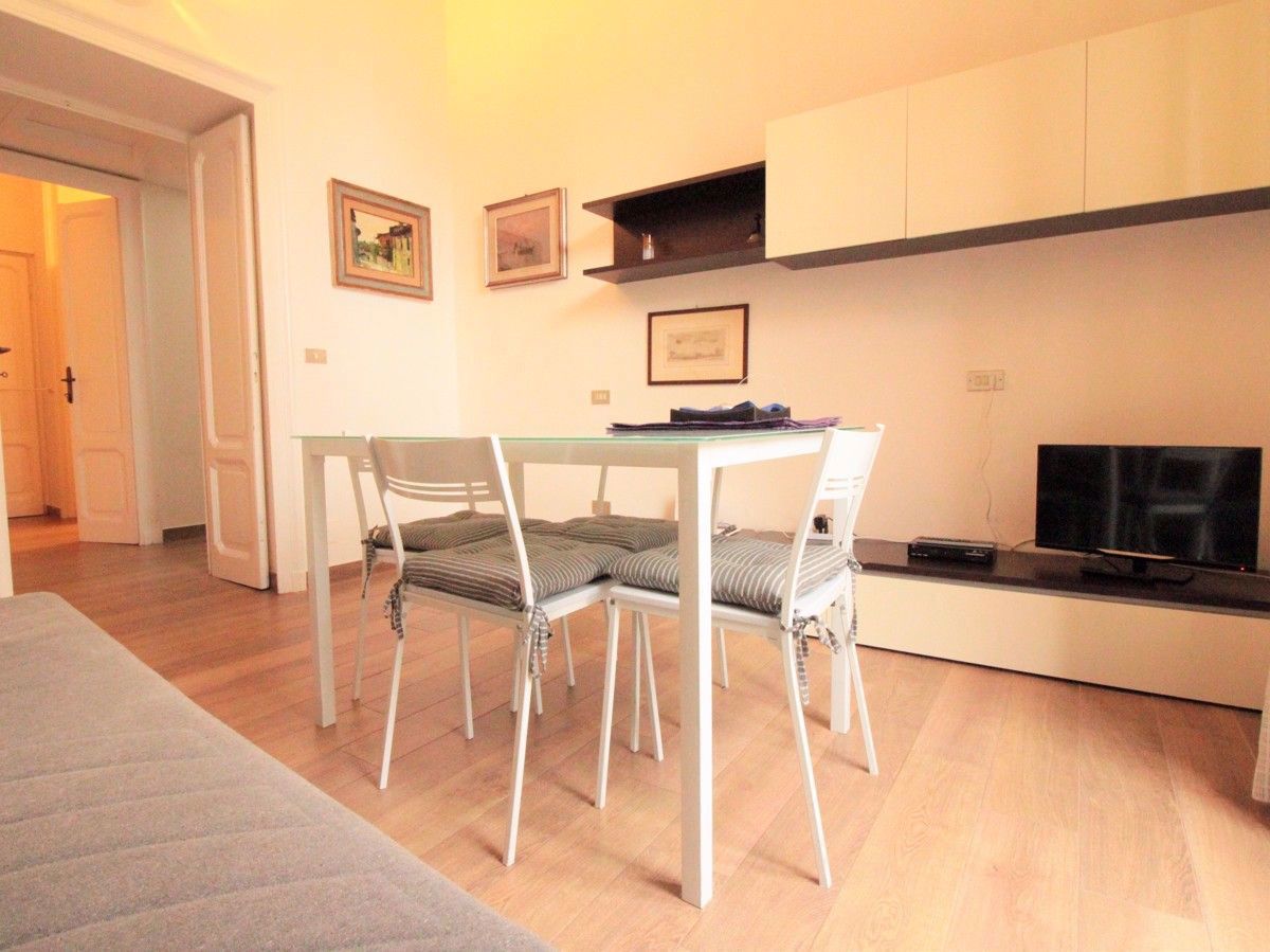 Bilocale arredato in affitto a Arona