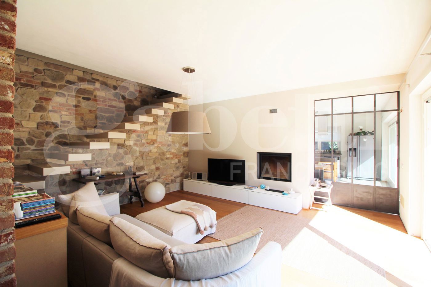 Rustico con giardino a Oleggio