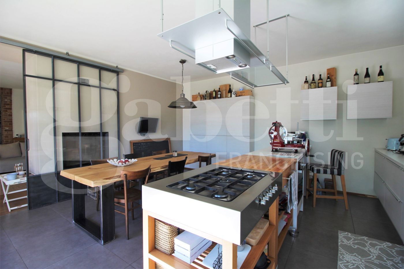 Rustico con giardino a Oleggio