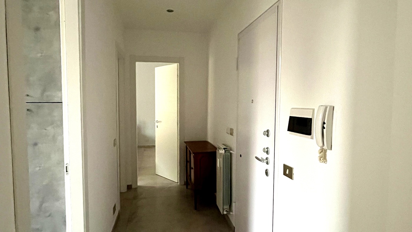 Bilocale arredato in affitto a Arona