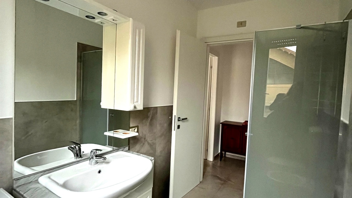 Bilocale arredato in affitto a Arona