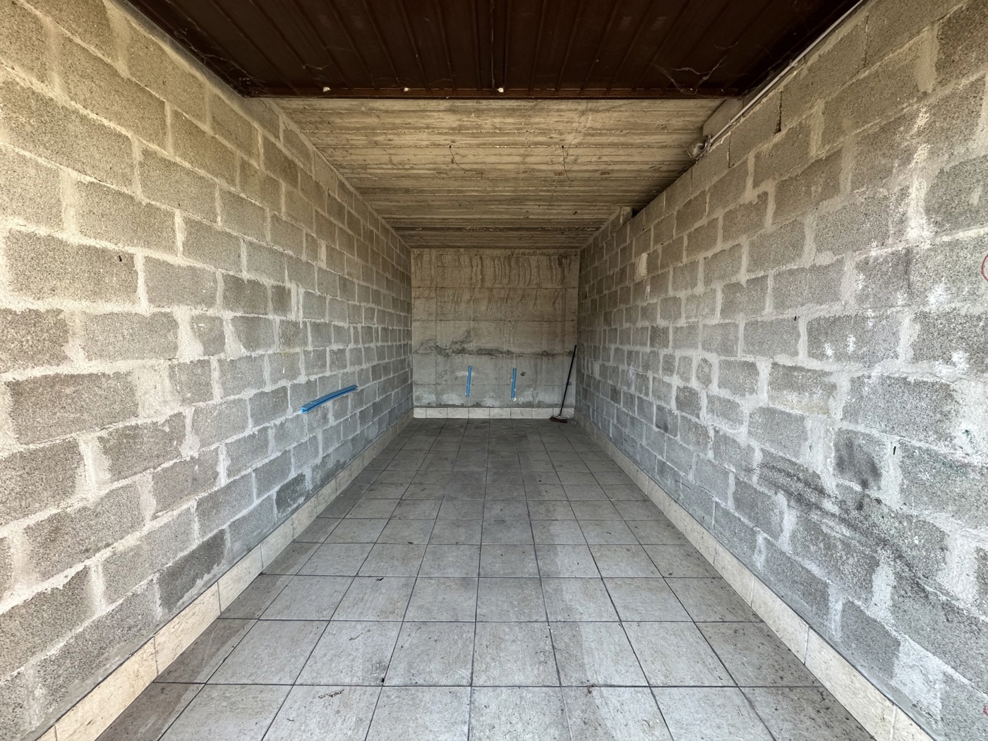 Box/Garage 14mq in affitto a Dormelletto