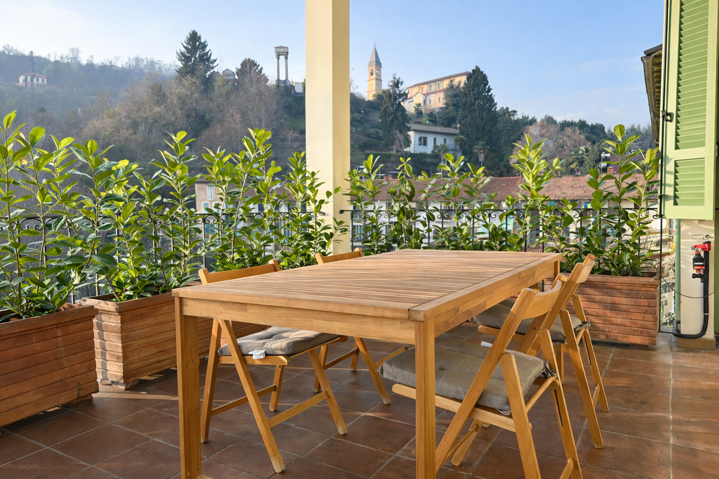 Bilocale arredato in affitto a Arona