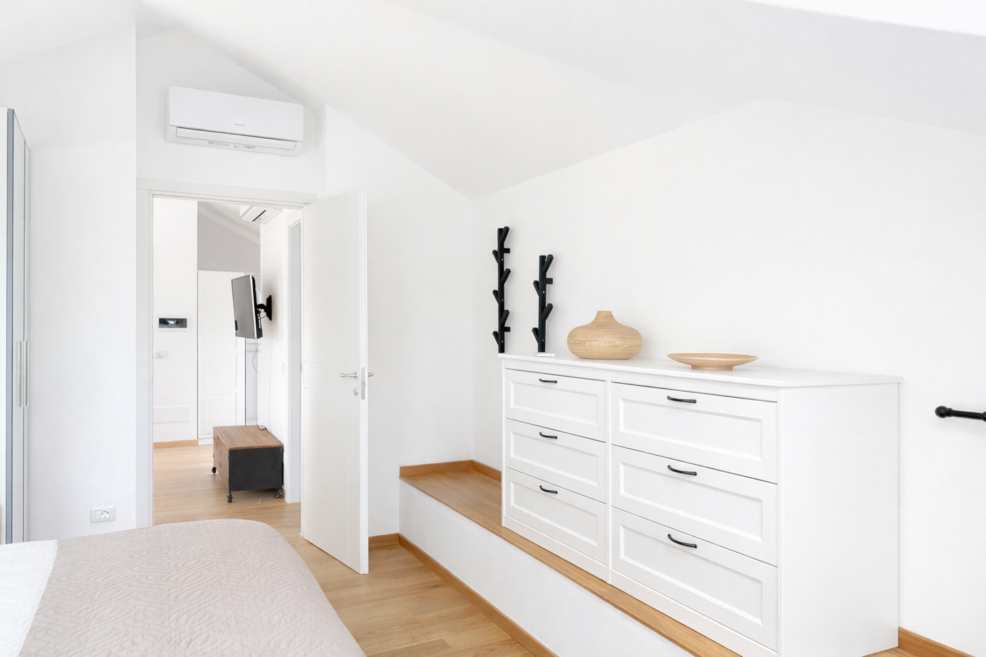 Attico vista lago a Arona