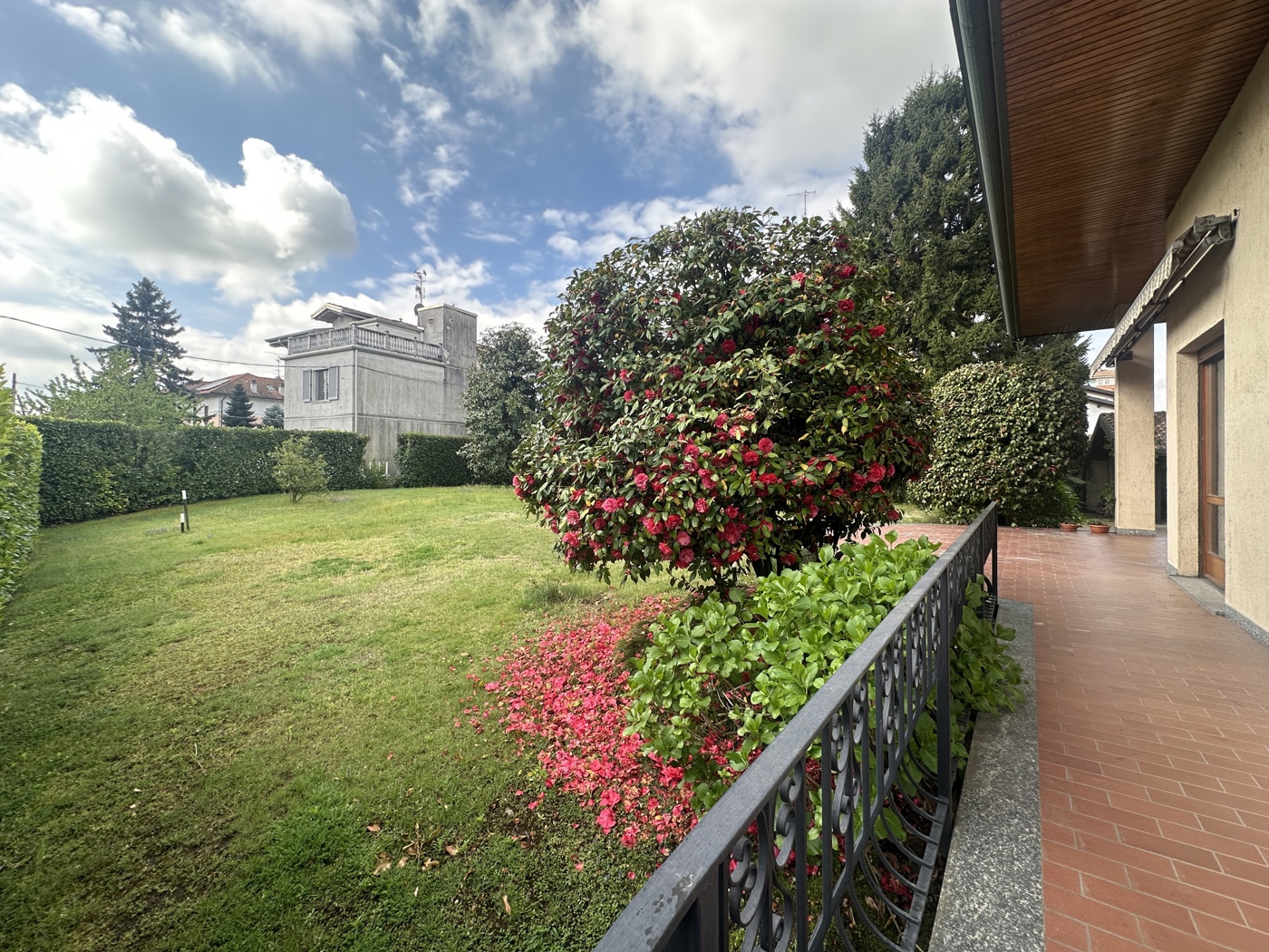 Villa in vendita a Castelletto Sopra Ticino