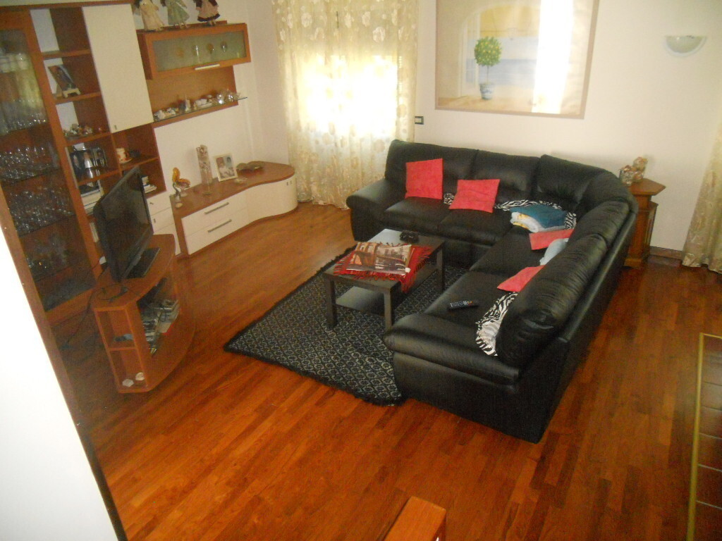 Casa indipendente con giardino, Sarzana san lazzaro