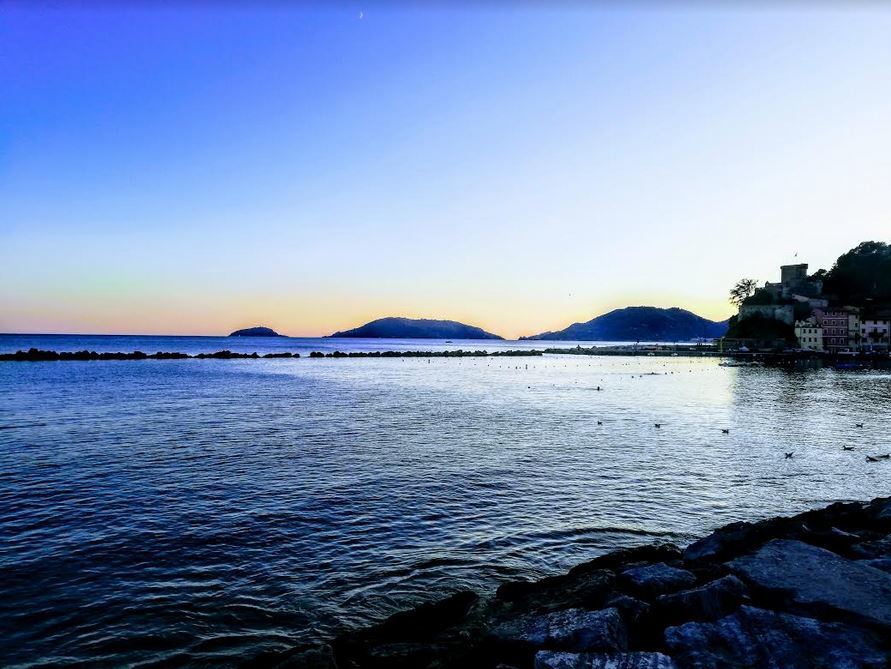 Appartamento con giardino, Ortonovo luni mare