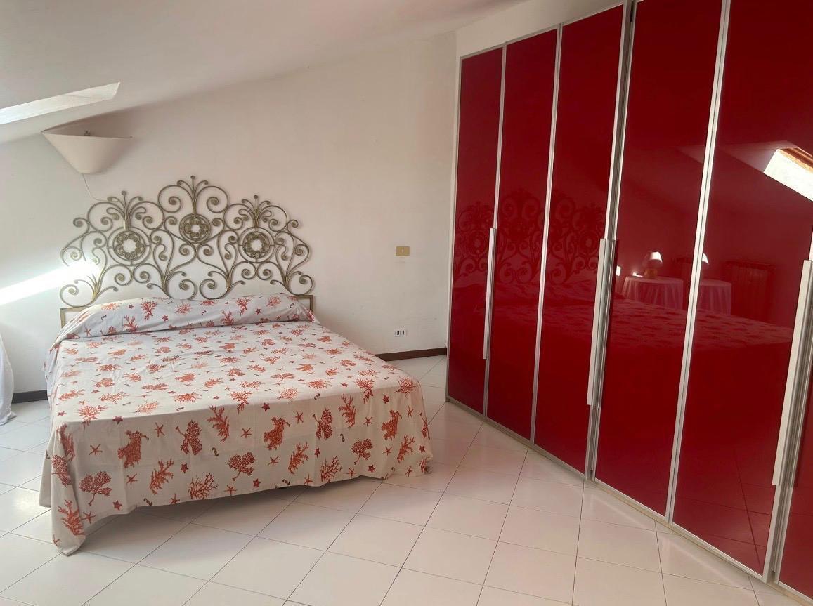 Casa indipendente con terrazzo a Ameglia