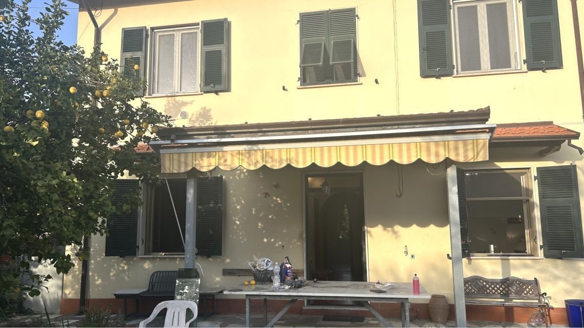 Appartamento con giardino a Sarzana