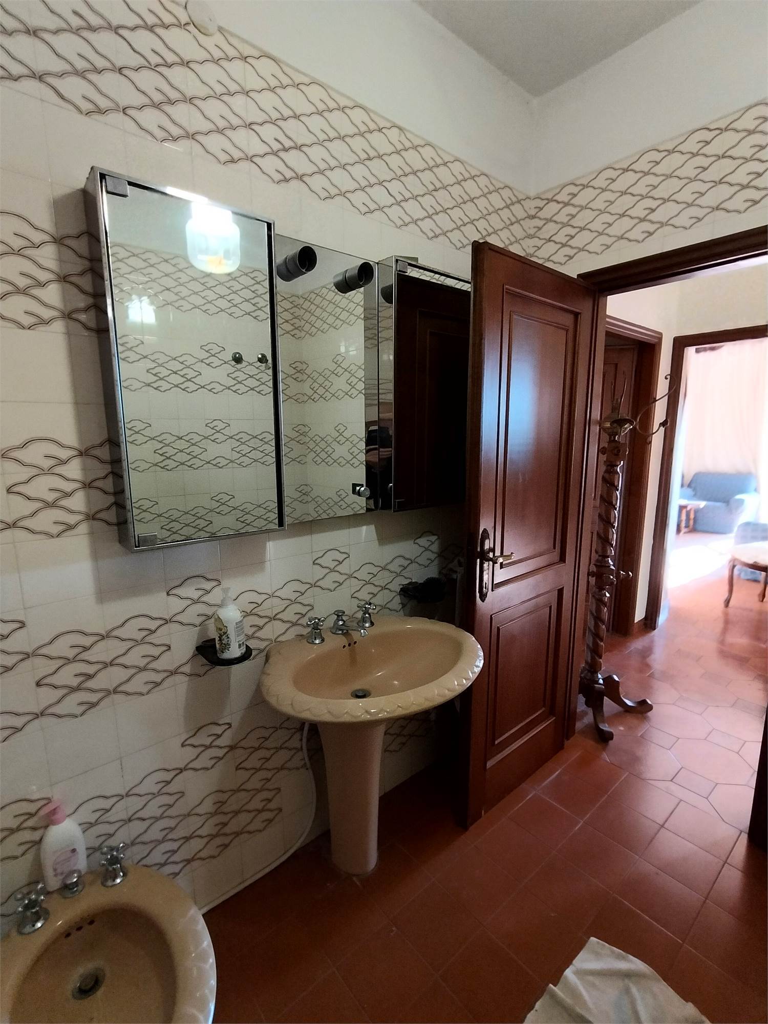 Villa con giardino a Ortonovo