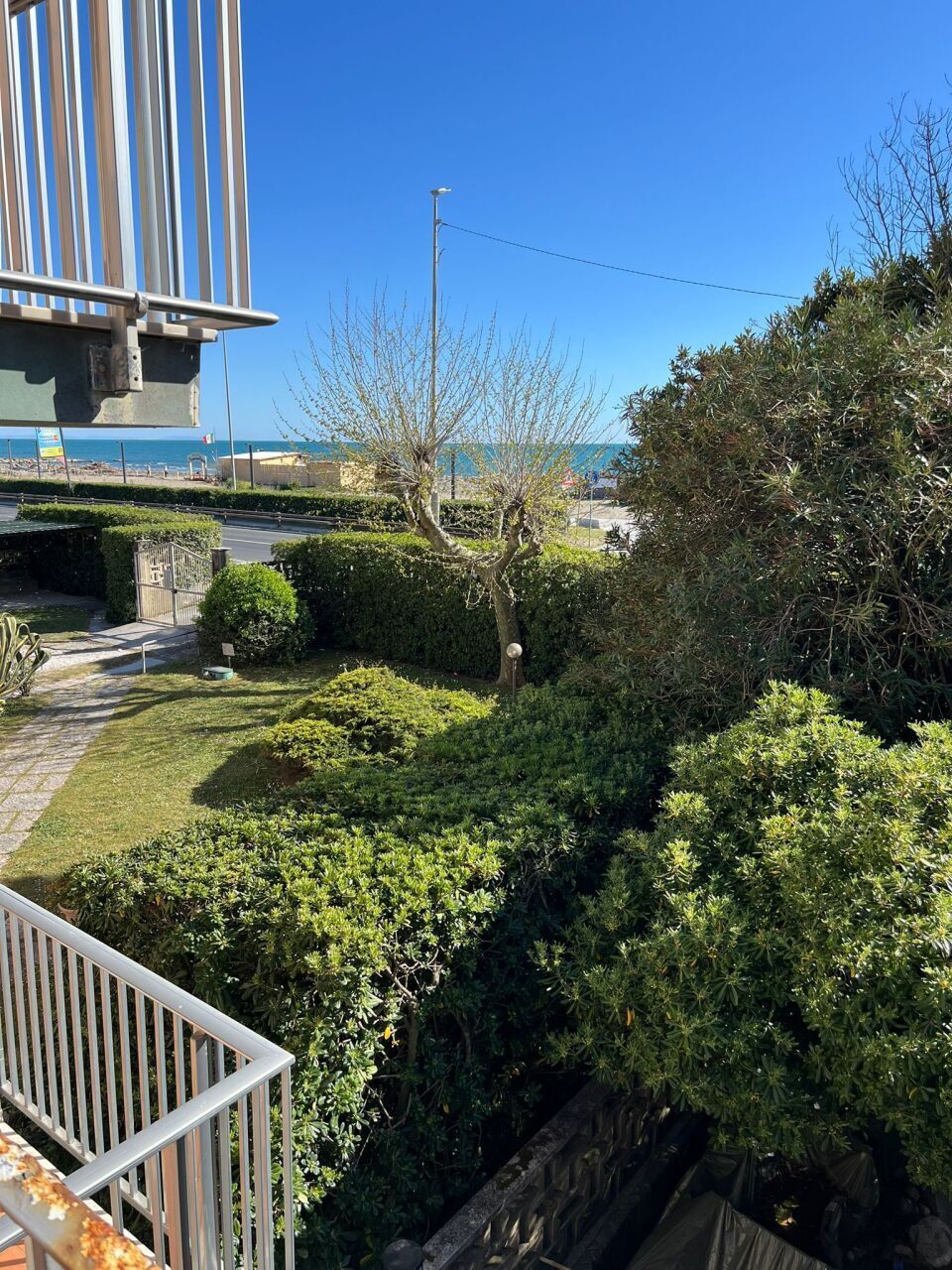 Casa indipendente con giardino, Sarzana marinella di