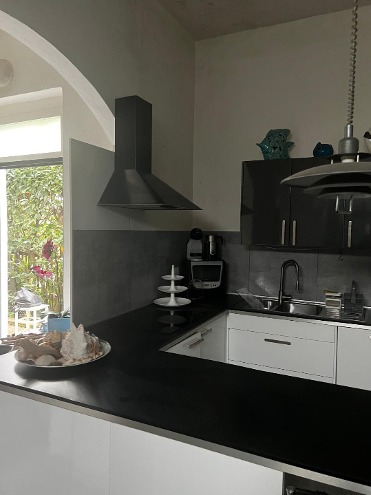 Casa indipendente con giardino, Sarzana marinella di