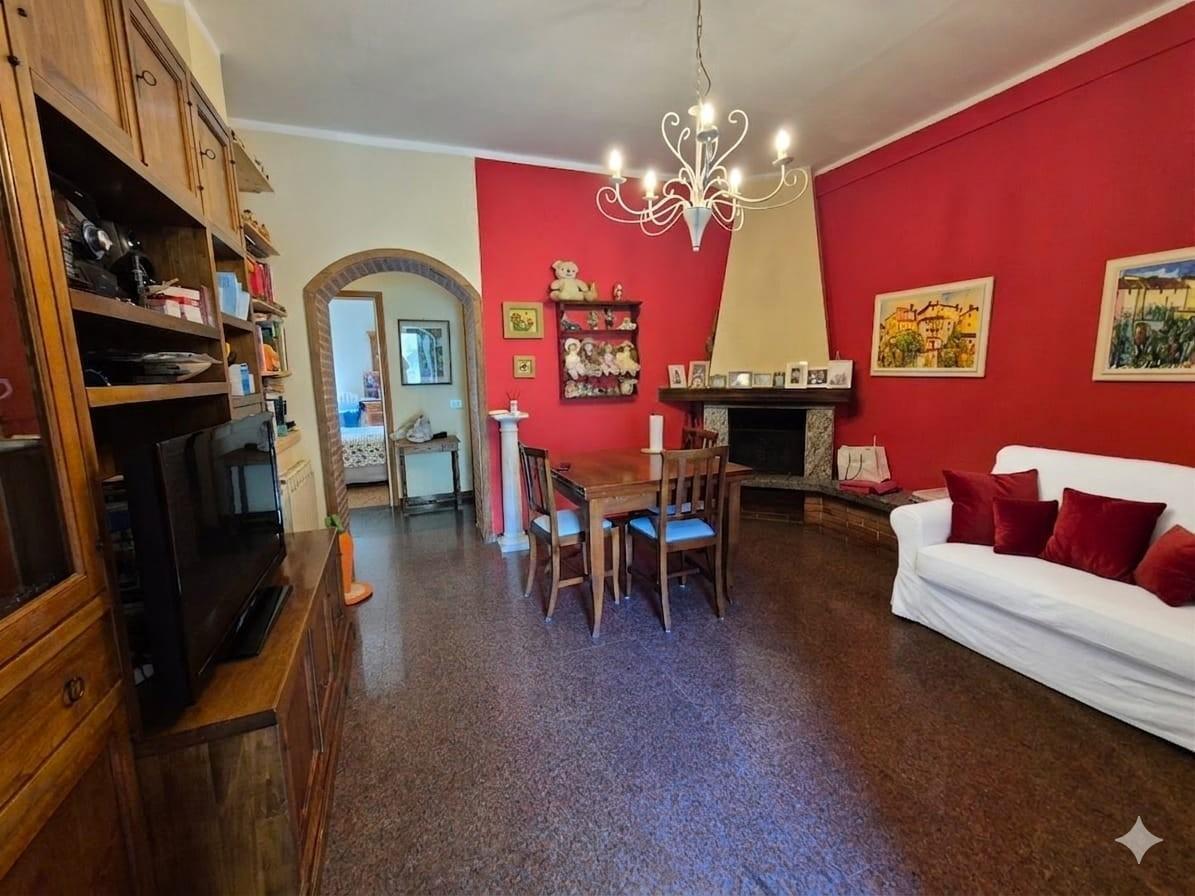 Quadrilocale con giardino, Ortonovo casano