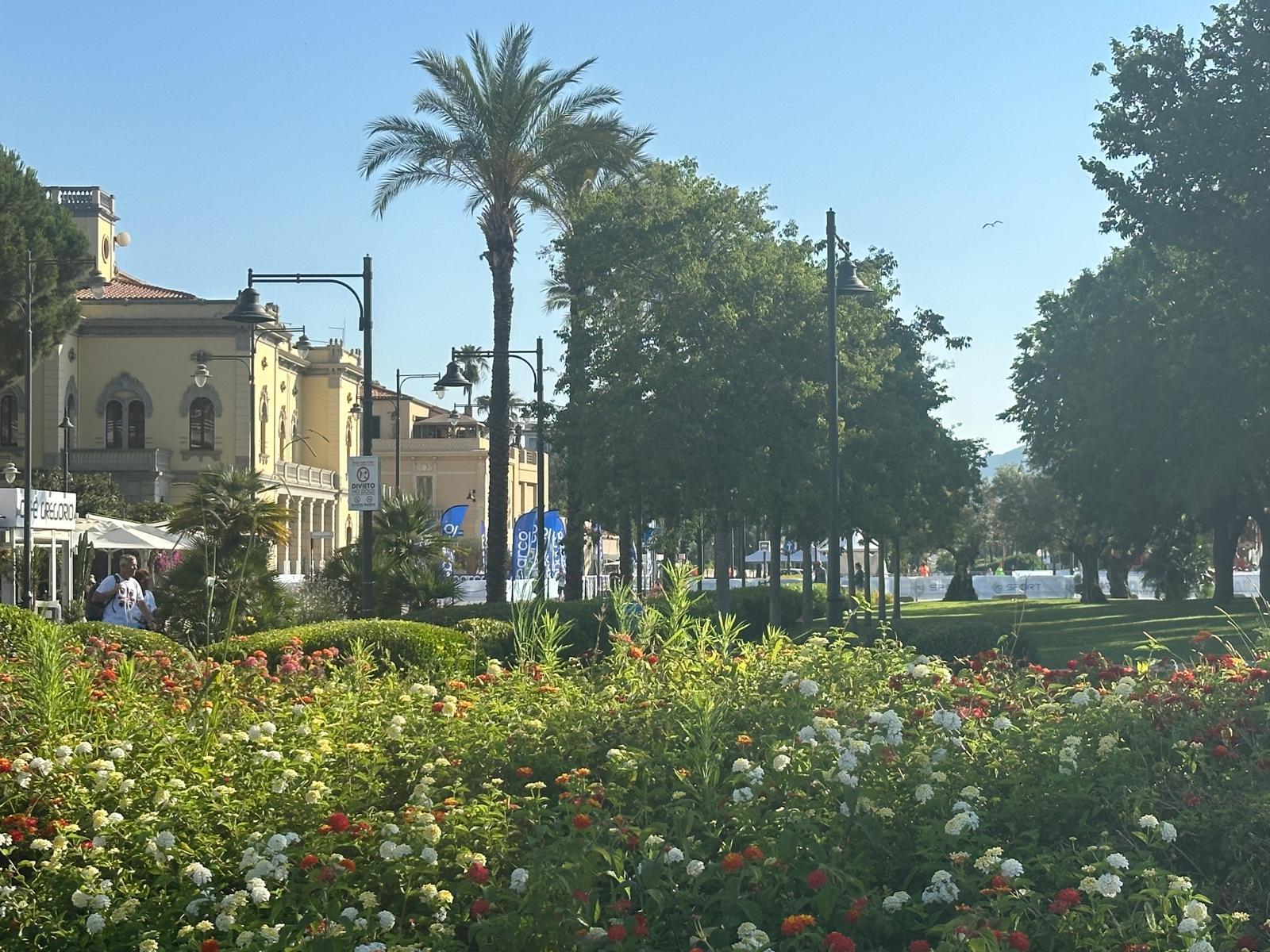 Locale commerciale in vendita a Olbia