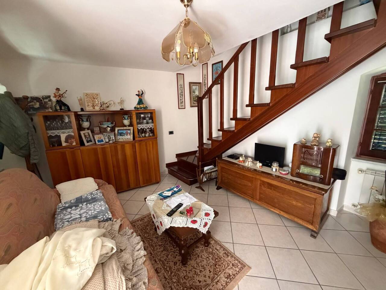 Casa indipendente con giardino a Ortonovo