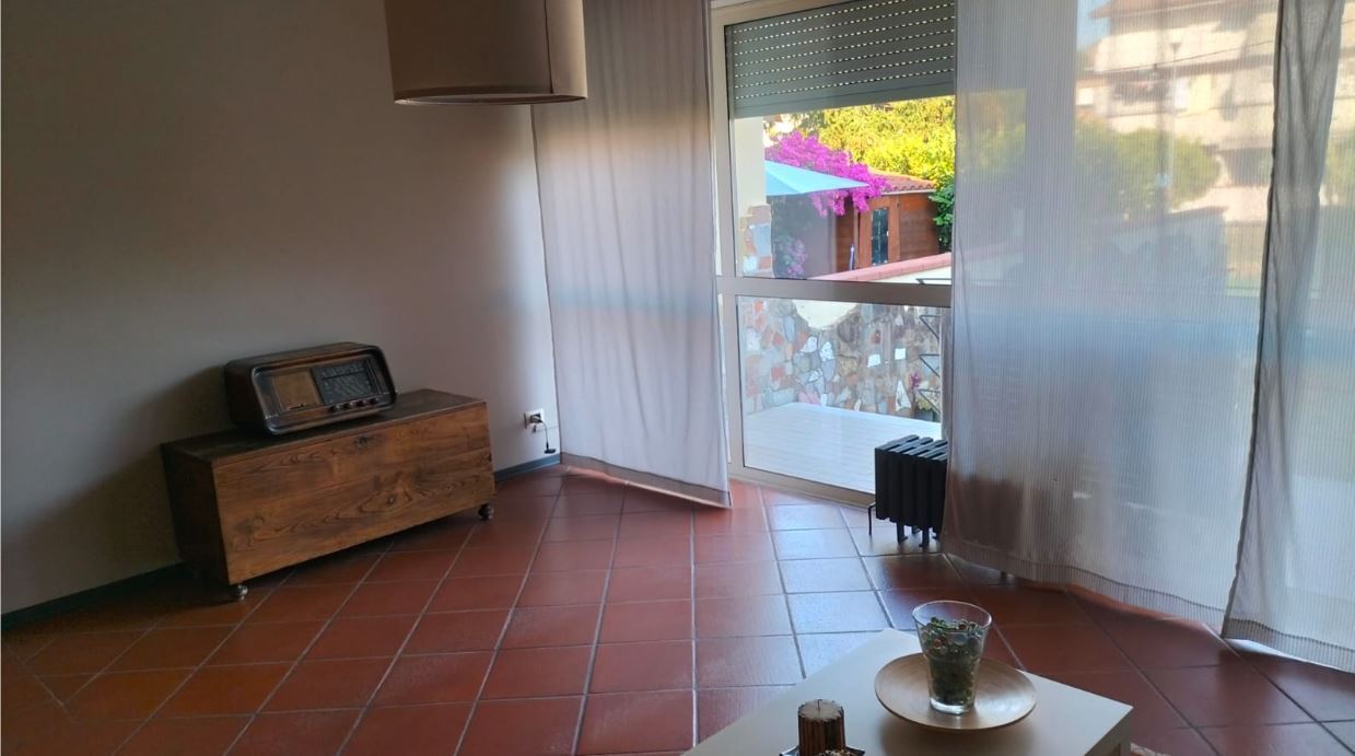 Casa indipendente con giardino, Ortonovo dogana