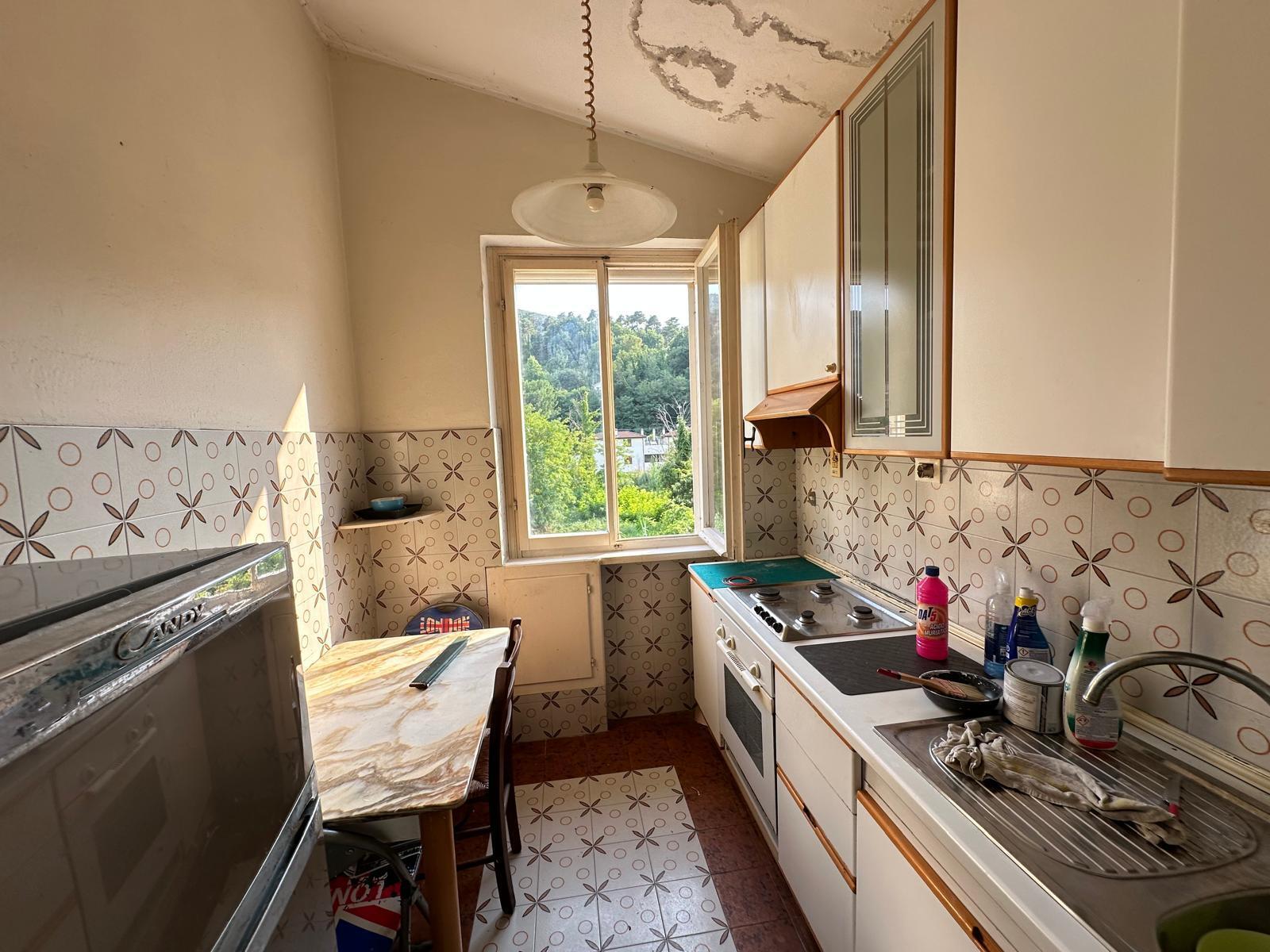 Mansarda con giardino a Ameglia