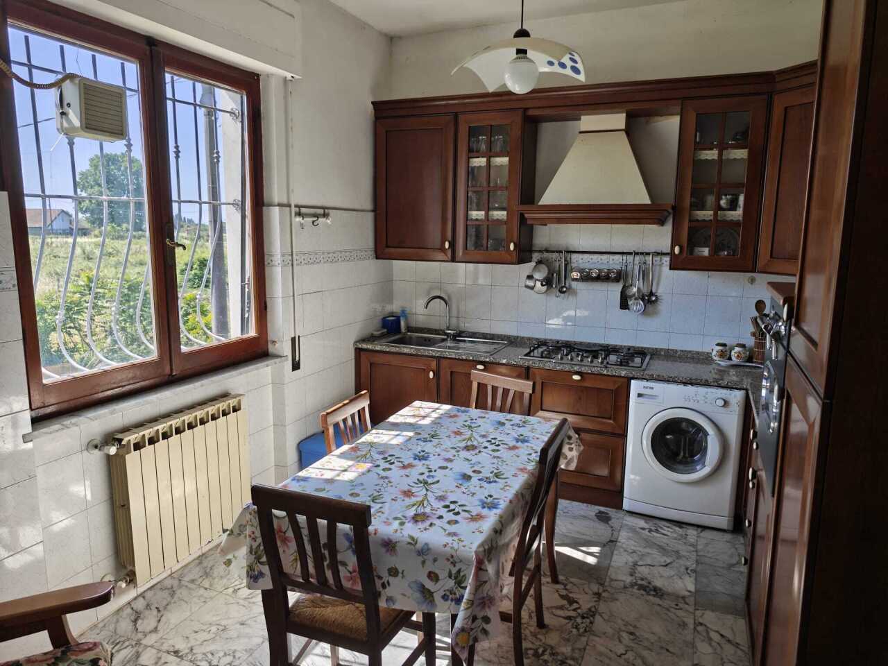 Casa indipendente con giardino, Sarzana san lazzaro