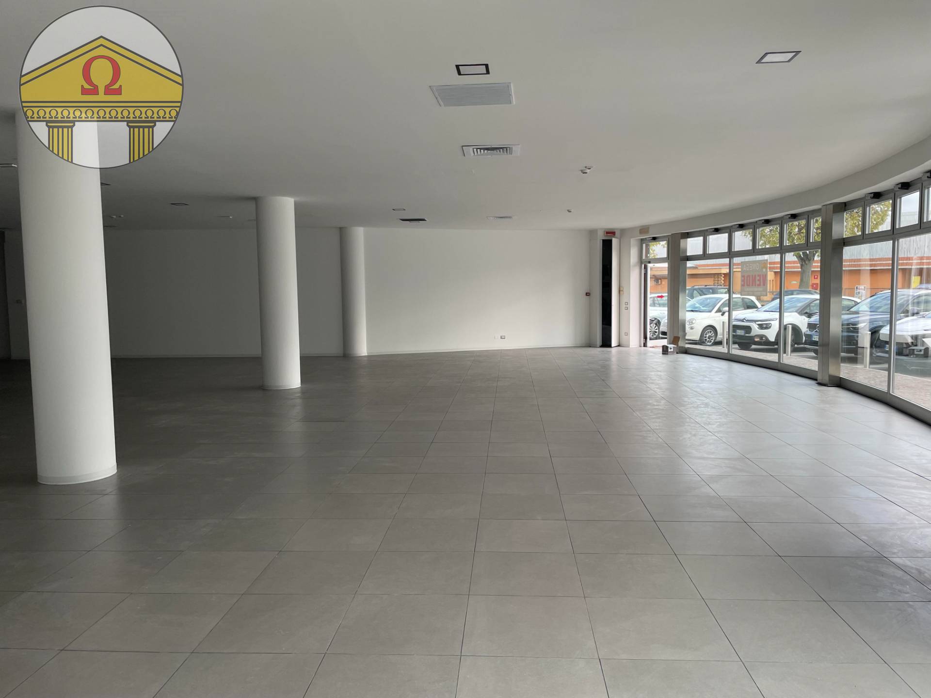 Locale commerciale in vendita a Villorba, Chiesa Vecchia