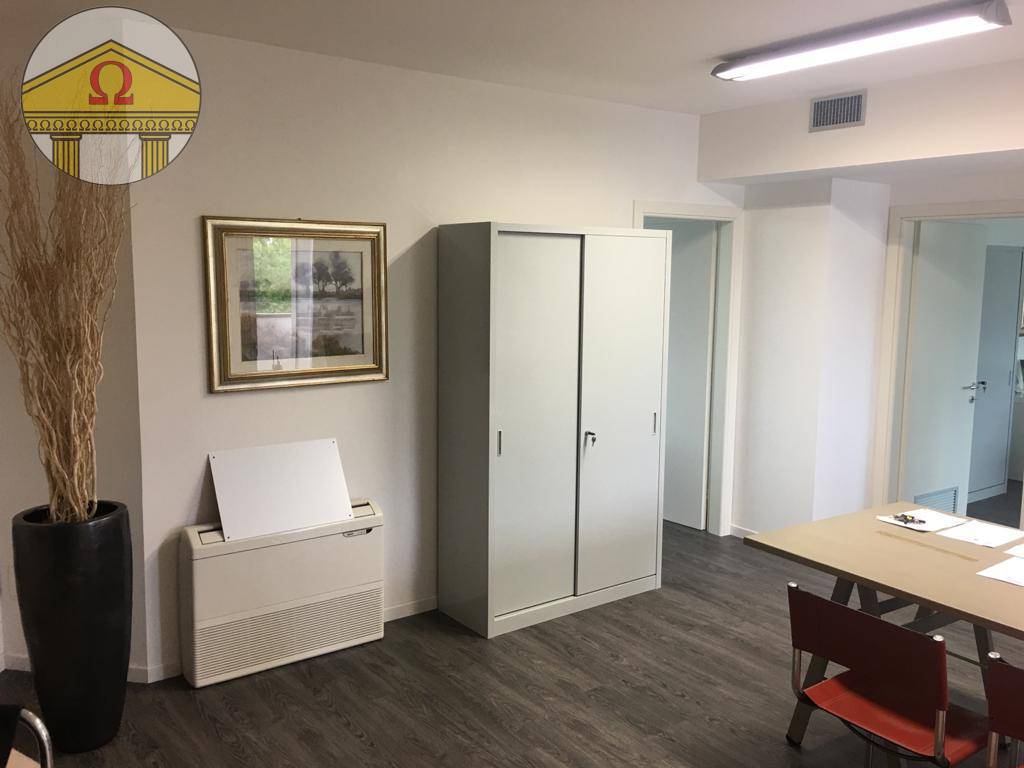 Ufficio in vendita a Villorba, Carit