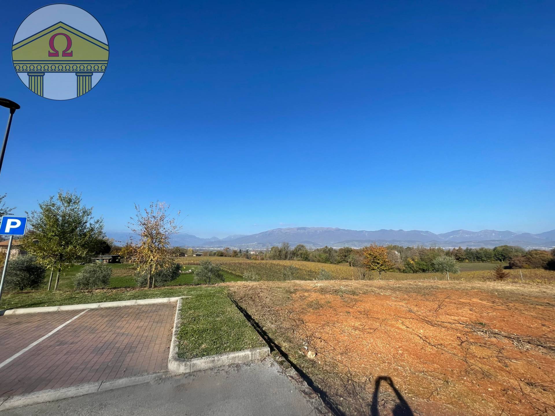 Terreno edificabile residenziale in vendita a Giavera del Montello, SS. Angeli